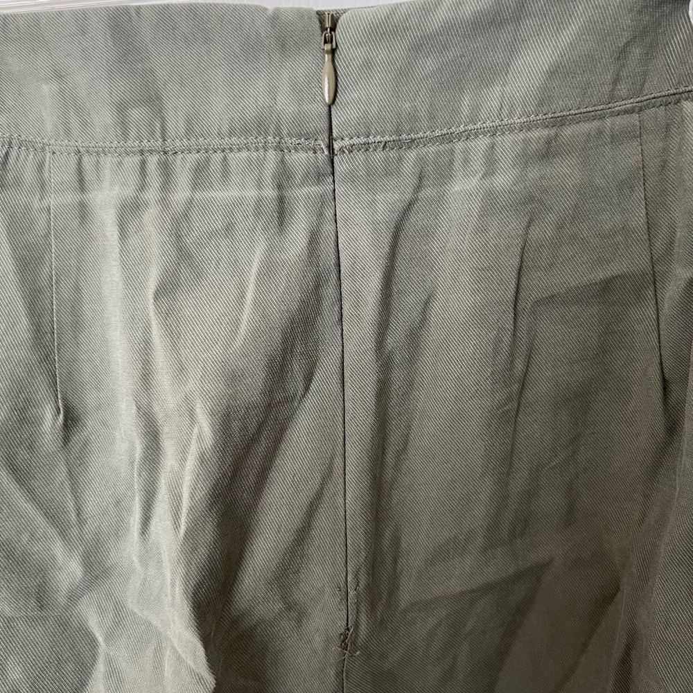 BCBG Skirt - Picture 6 of 6